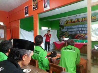 Upaya Sejahterakan Petani PC Gertasi Kabupaten Banjarnegara Adakan Pelatihan Budidaya Kopi